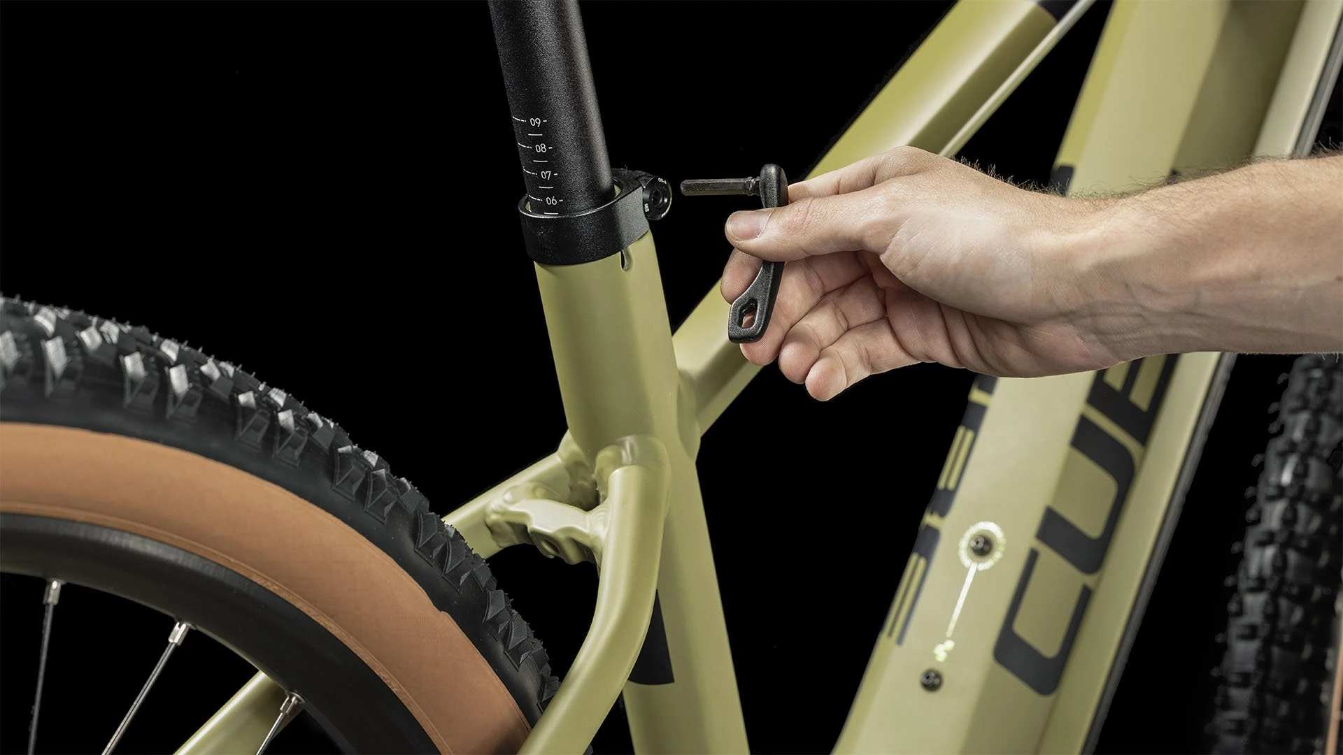 Cube Reaction Hybrid Race 750 2024 Heren 13 Cube Reaction Hybrid Race 750 2024 Heren - Afbeelding 11