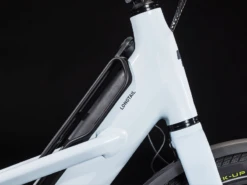 Cube Longtail Sport Hybrid 725 2024 -Cube Shop cube longtail sport hybrid flashwhite frame voorzijde ee15