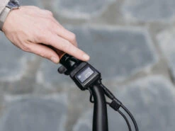 QWIC Premium Q MN8 Heren -Cube Shop qwic premium q mn8 display 80ba