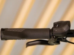 Victoria EManufaktur 12.6 Heren Showmodel 13 Victoria EManufaktur 12.6 Heren Showmodel -Cube Shop victoria emanufaktur 12.6 detailfoto bediening